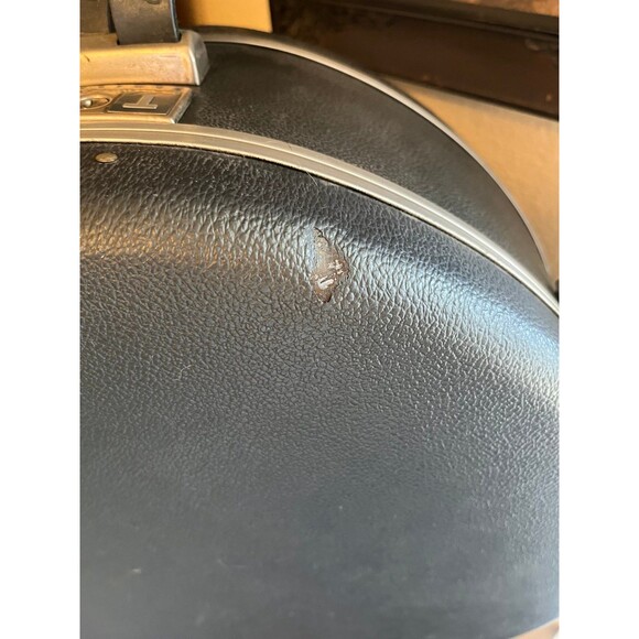 1950s Samsonite Silhouette Round Hard Hat Train Case with Keys - Picture 3 of 10